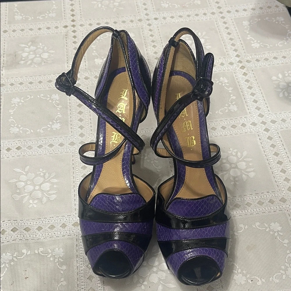 L.A.M.B. Miyagi Platform Purple Snakeskin Black Patent Leather Strappy Heels 9